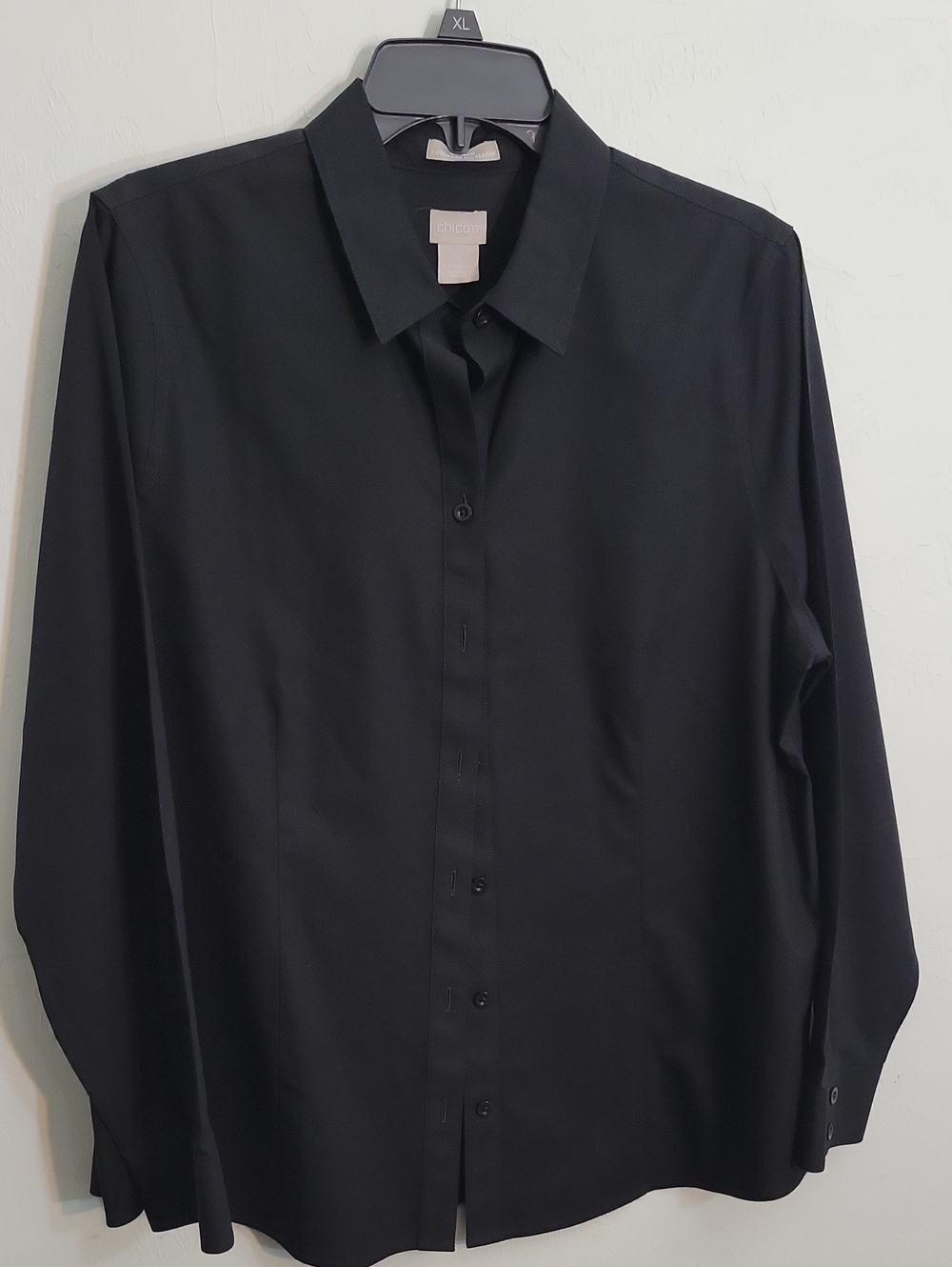 Chico's Men's Black Long-Sleeve Dress Shirt